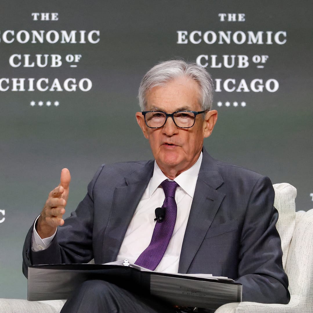 Powell Faces Pressure From the Markets and Trump Over Rates