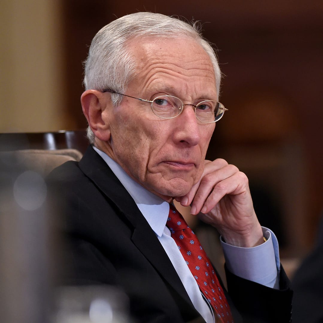 Stanley Fischer, Who Helped Defuse Financial Crises, Dies at 81
