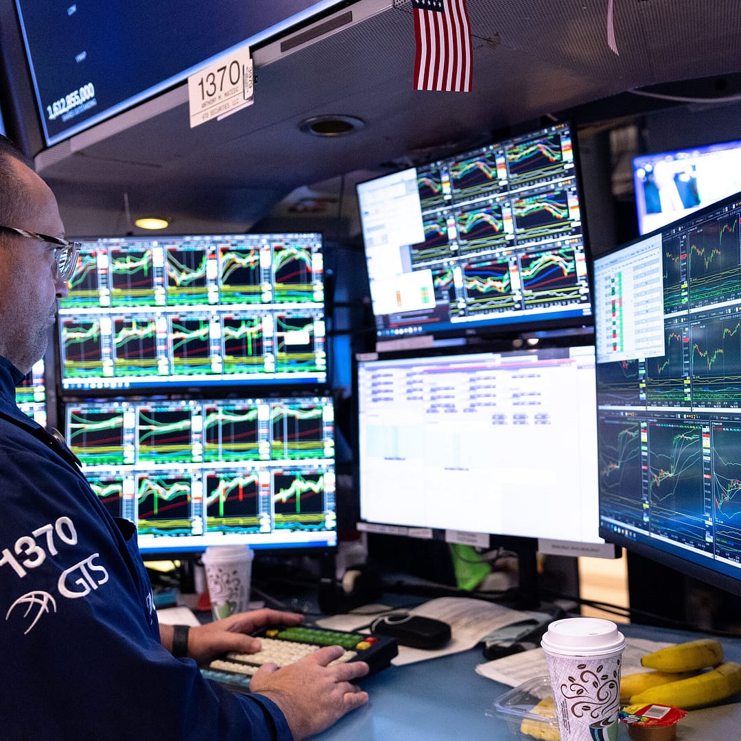 Auto Stocks Tumble After Trump’s Tariffs Announcement