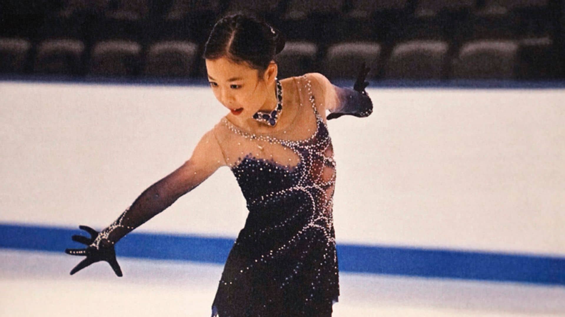 Champion figure skaters and 12-year-old girl on crashed plane: What we know about passengers