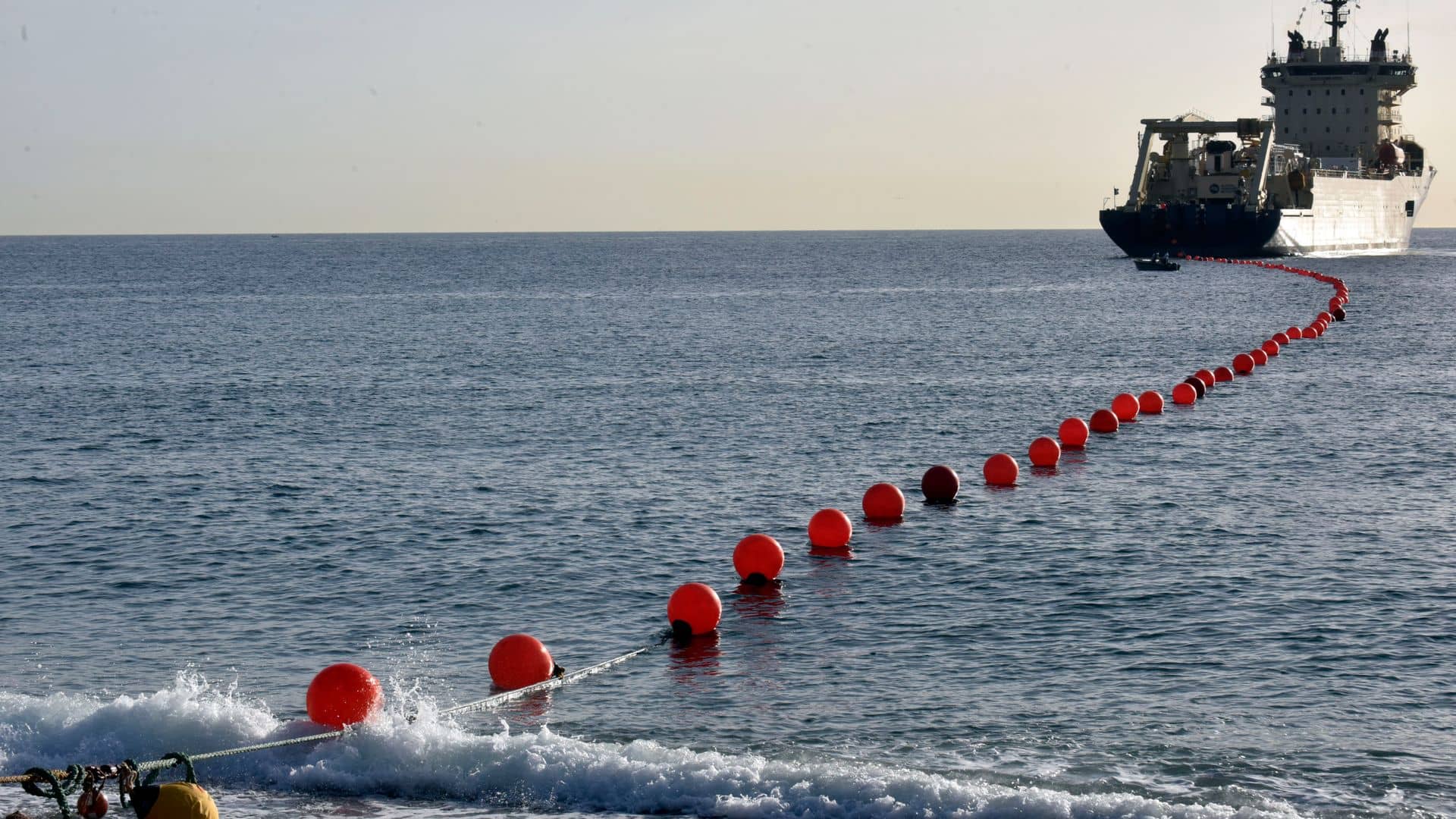 Meta to build world’s longest undersea cable