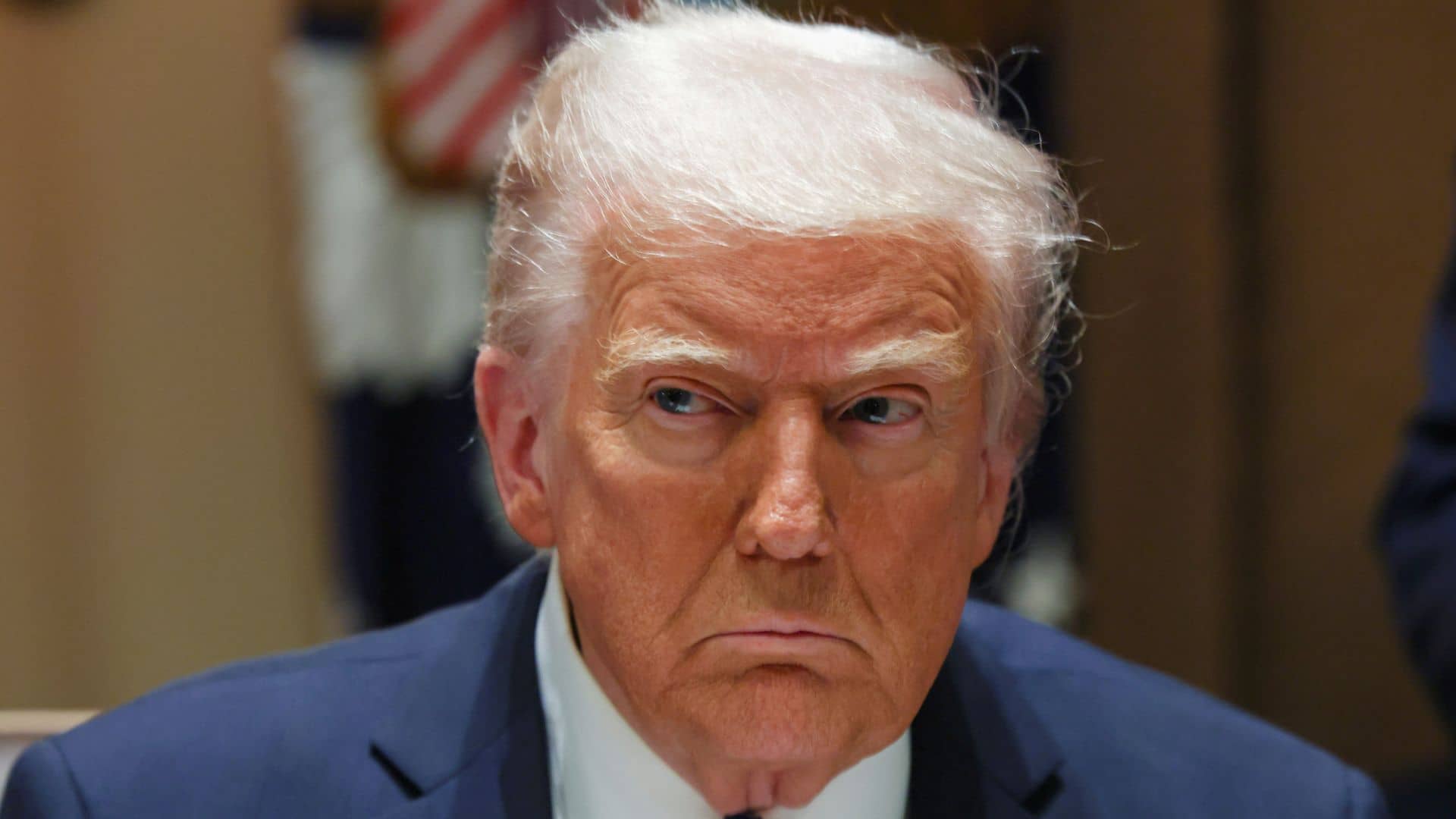Trump urged to fire defence secretary over war plans leak