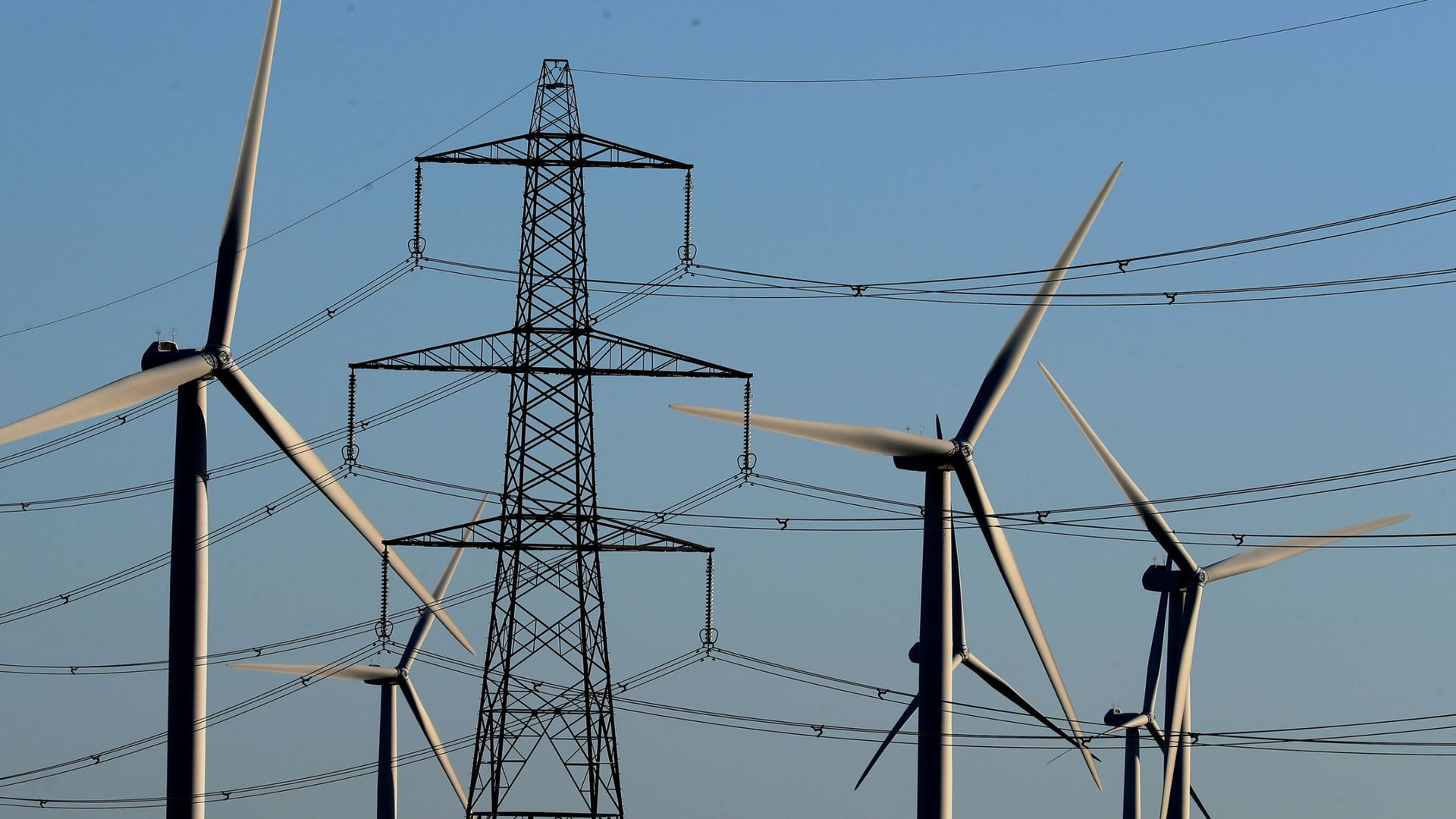 People living near new pylons could get £250-a-year off their energy bills