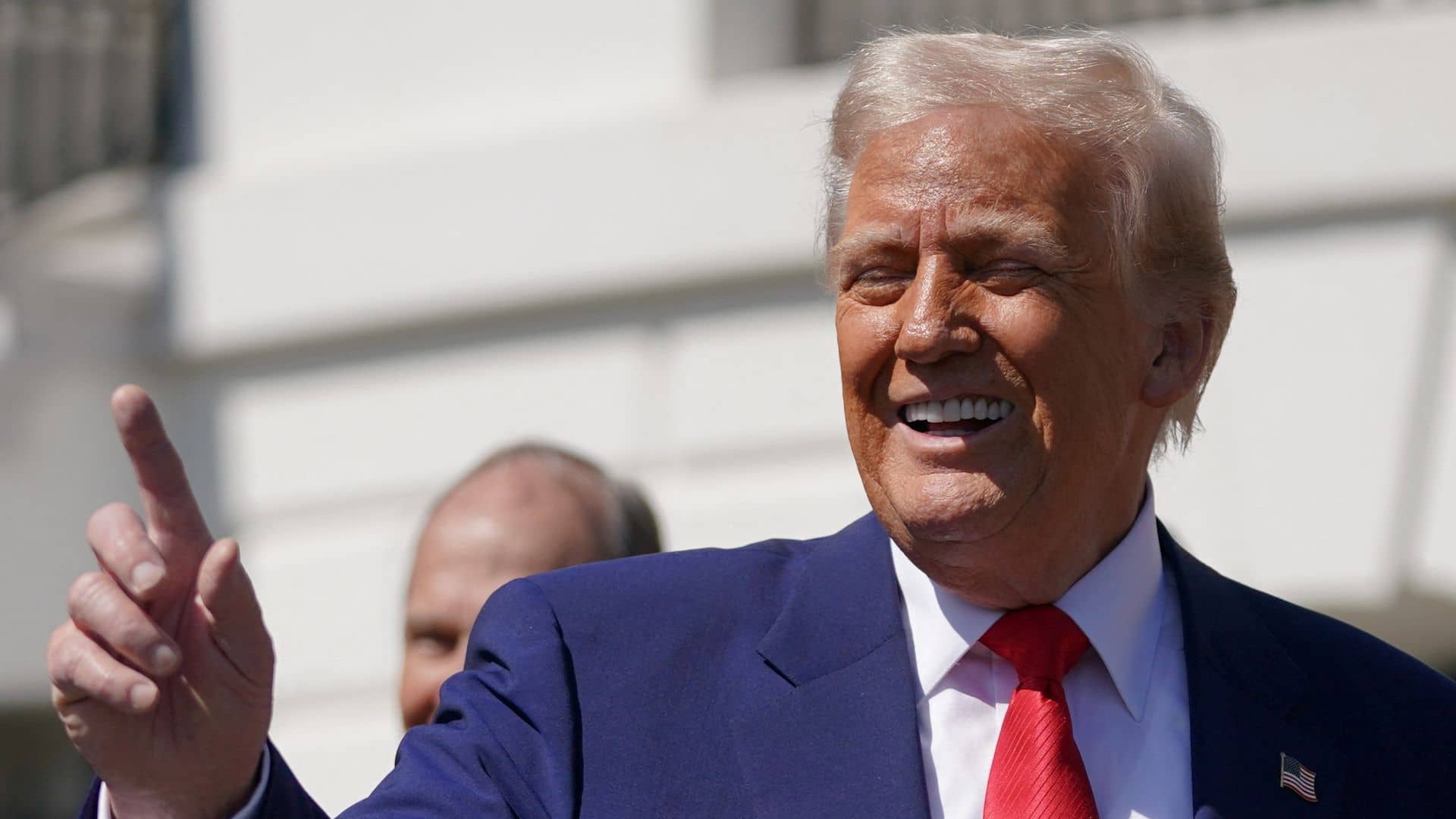 Asian markets bounce back after Trump pauses higher tariffs for most countries – despite increasing those on China to 125%