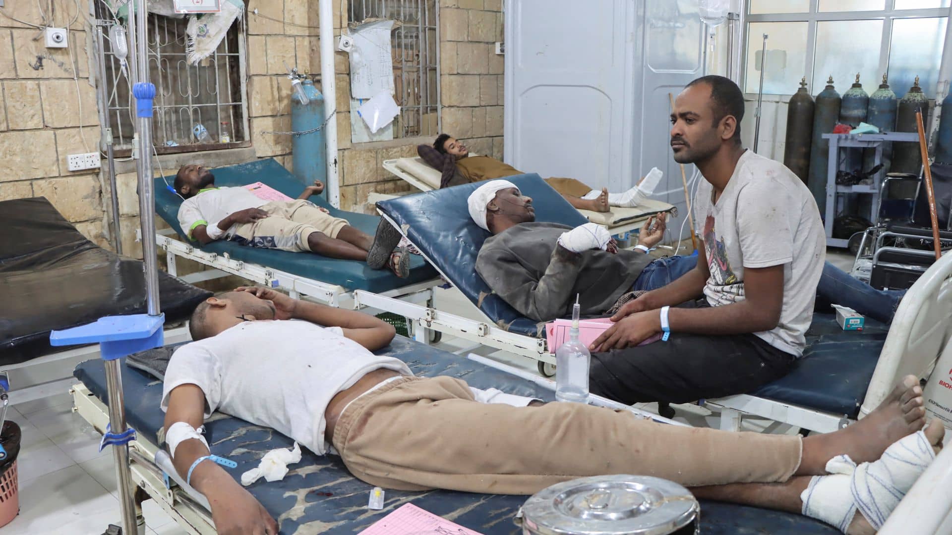 At least 68 killed in US airstrike on Yemen jail holding African migrants