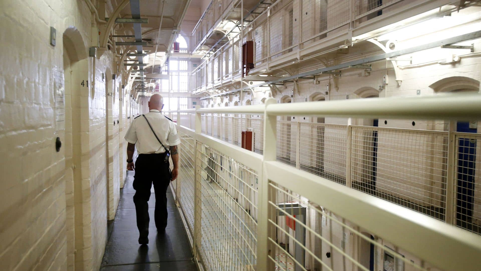 Prisoners to be moved to lower security jails to ease overcrowding