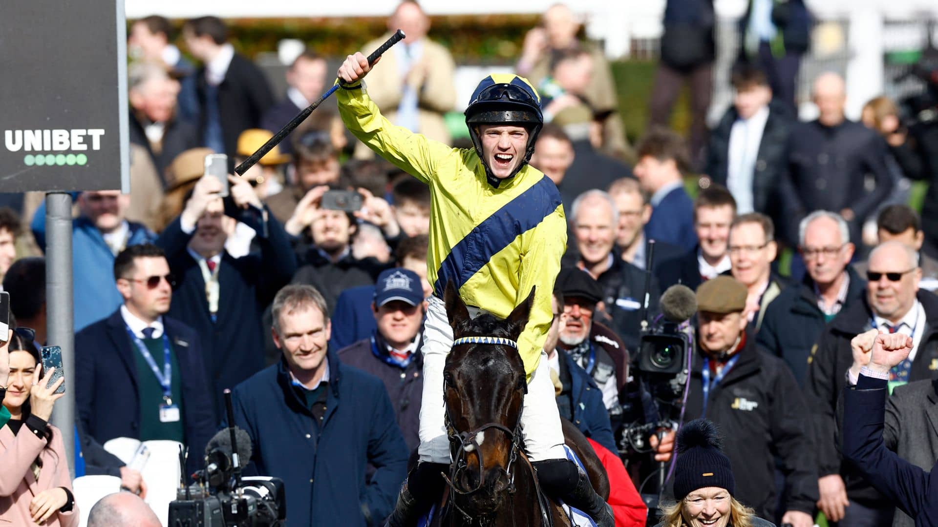Jockey Michael O’Sullivan dies aged 24 after fall in race