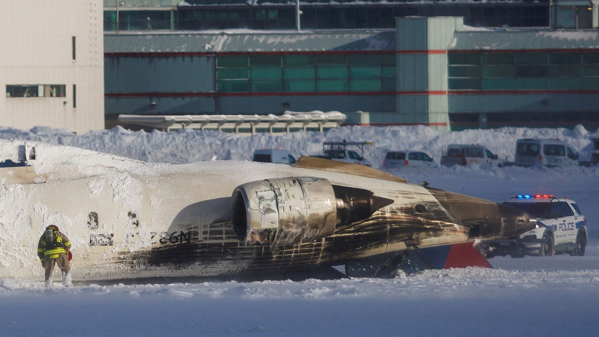 Why did the plane crash in Toronto – and how did everyone escape?