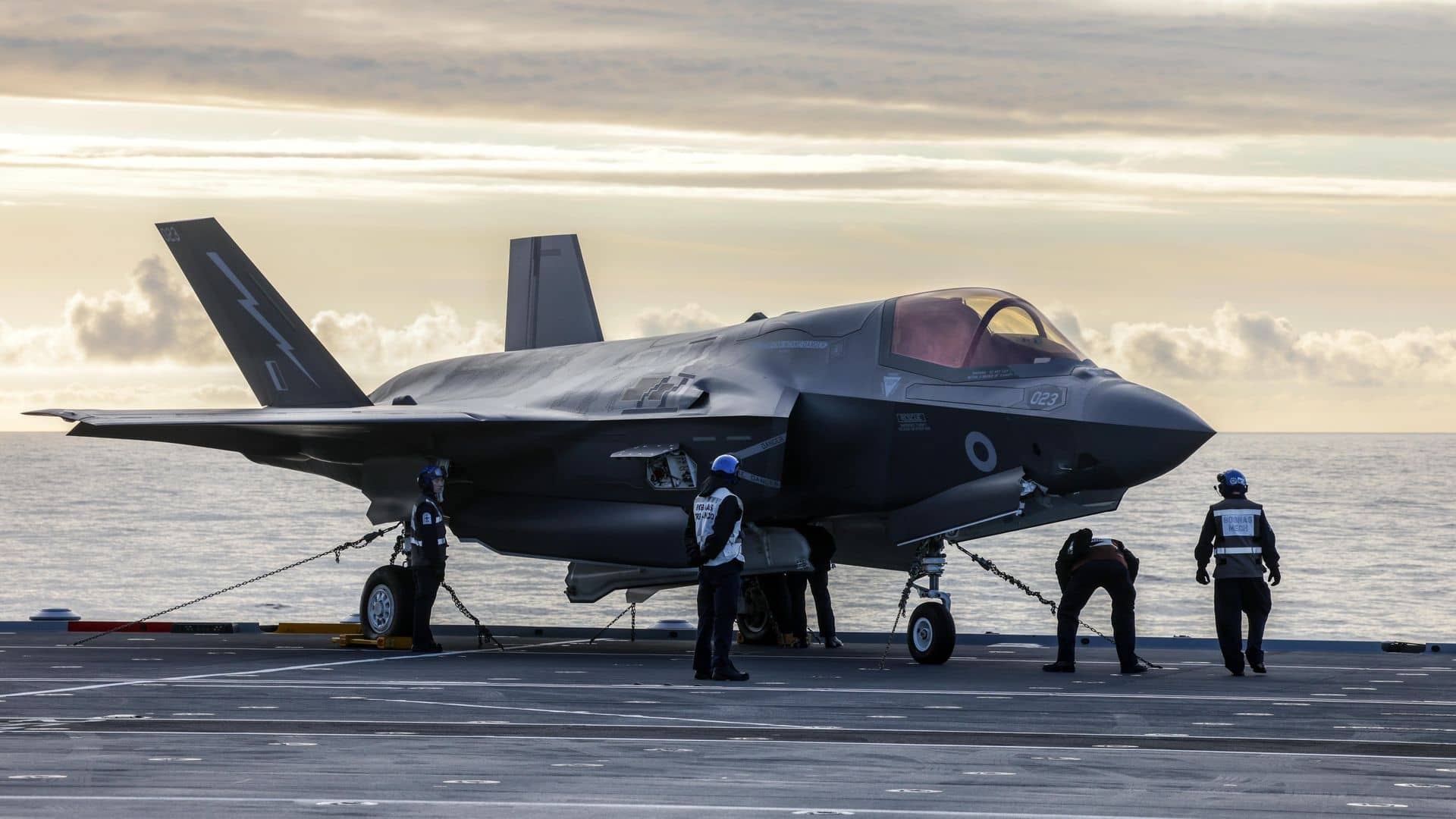 UK to buy nuclear-carrying fighter jets