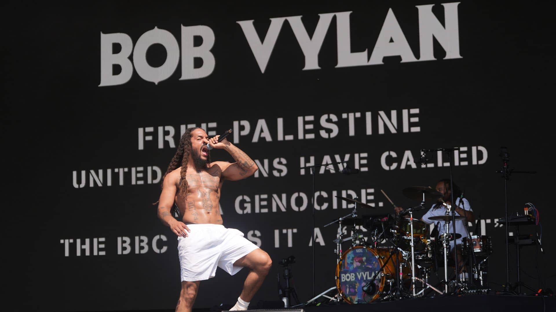 Bob Vylan issue new statement as chief rabbi calls BBC airing anti-IDF chant ‘national shame’